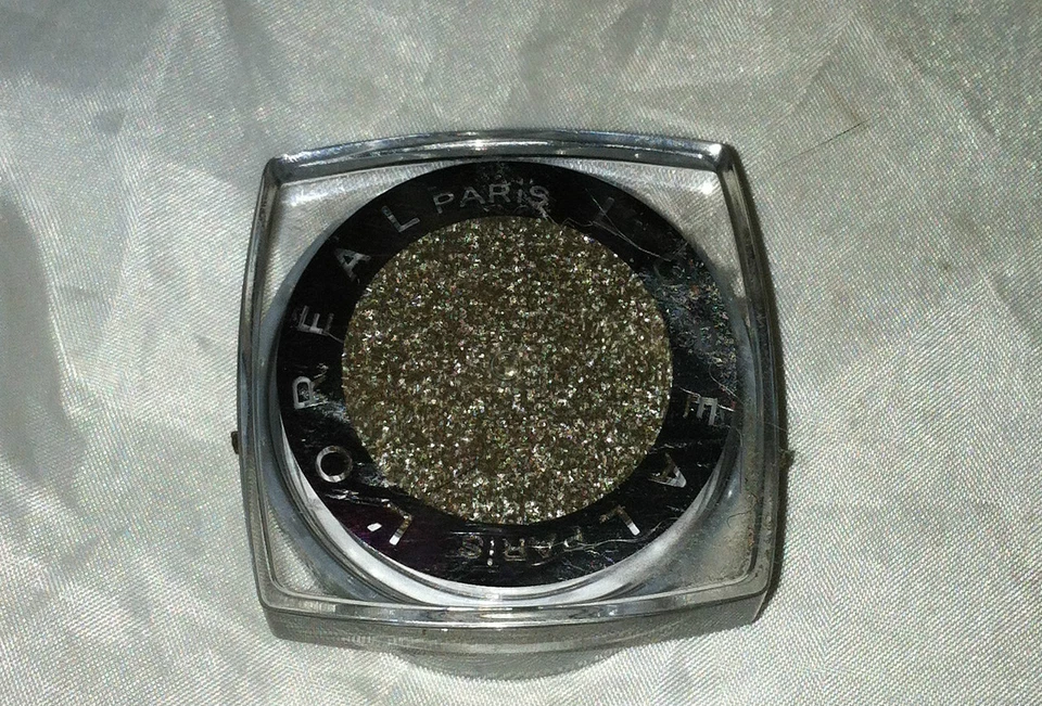Infallible 755 Gilded Envy Eye Shadow .12 Oz Plastic Compact