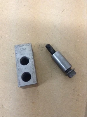 Genuine OEM Cummins Spacer Mounting 3939950 for 6C, 8.3C, ISC, ISL, GTA8.3 CM558 - Image 1 of 3