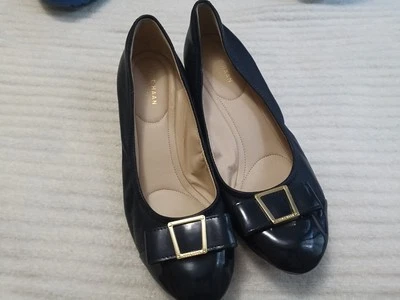 Cole Haan Ballet Plano Para Mujer Talla 8 B Azul Charol Punta Cerrada Tacón de Cuña Foto 1 de 4