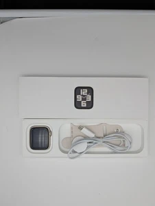 Apple Watch SE 2e génération 44 mm Starlight GPS débloqué modèle cellulaire A2727 comme neuf - Photo 1 sur 12