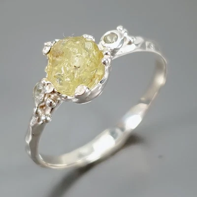 Jewellery Natural Peridot Ring 925 Sterling Silver Size 7.5 /R440262 - Image 1 of 4