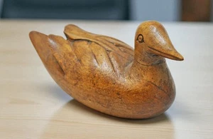 Vintage Wooden Bird Figurine Original Old Fine Hand Carved - Picture 1 of 7