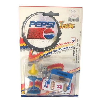 Golden Wheel Team Pepsi #38 19272M Racing Champions Playset - Image 1 of 4
