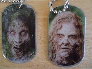 two (2) Walking Dead dog tags - Season 4 - Picture 1 of 4