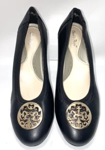 Charlie Paige Women's Ballet Flat Goldtone Metal Disc Accent Size 8M Black B*O - Picture 1 of 9