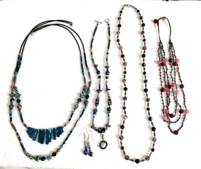 Collares + pendientes de cuentas de vidrio + piedras preciosas. Obtienes los 5. Hermoso! Foto 1 de 4