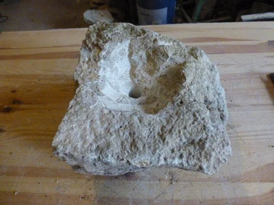 Quellstein Brunnenstein mit Loch für Quellsteinbrunnen Naturstein Nr. 110 Unikat - Bild 1 von 4