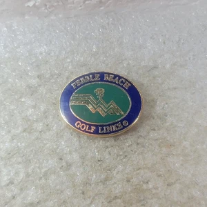 Pin de eslabones de golf de playa de guijarros recuerdo de California placa de campo de ciprés solitario - Imagen 1 de 4