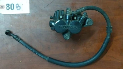 Pinza de freno delantera derecha Honda CB650SC 1983-1985 original OEM 45200-ME1-671 Foto 1 de 4