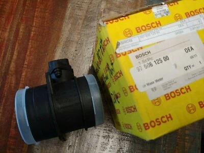 SENSOR DE FLUJO DE AIRE MÁSICO BOSCH PORSCHE 911 GT3 TURBO MAF 2007-13 NUEVO GENUINO Foto 1 de 4