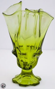 VTG Fenton #8359CG Valencia Handkerchief Footed Vase 7” Green RARE! - Picture 1 of 5