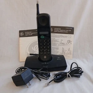 Vintage General Electric 25 Channel Cordless Telephone with LCD Cords and... - Picture 1 of 7