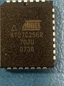 Atmel AT27C256-120 EPROM, PLCC - Picture 1 of 3