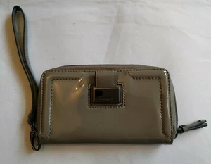 Nine West Ladies Zipped Purse Wallet With Carrying Strap - Picture 1 of 4