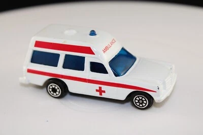 Corgi Junior 1:64 Mercedes-Benz 2200 Binz Ambulance 1980's - Image 1 of 4