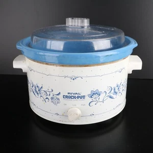 Vintage Rival Crock Pot Slow Cooker 4 Quart White W/Blue Flowers Model 3154/3 - Picture 1 of 10