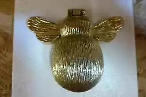 Ancien heurtoir de porte bourdon matière décorative fait main laiton cadeau élégant - Photo 1/7