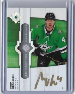 2022-23 UD ULTIMATE COLLECTION EMBLEMS AUTO INSERT MIRO HEISKANEN #UE-MH STARS - Bild 1 von 2