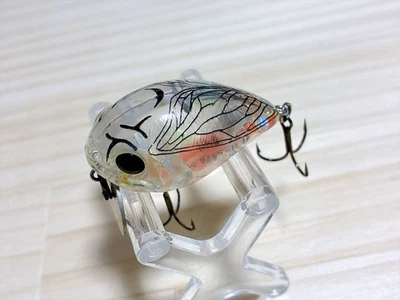 Bassday Feather Crank 40 Fishing Lure #BF42 - Image 1 of 2