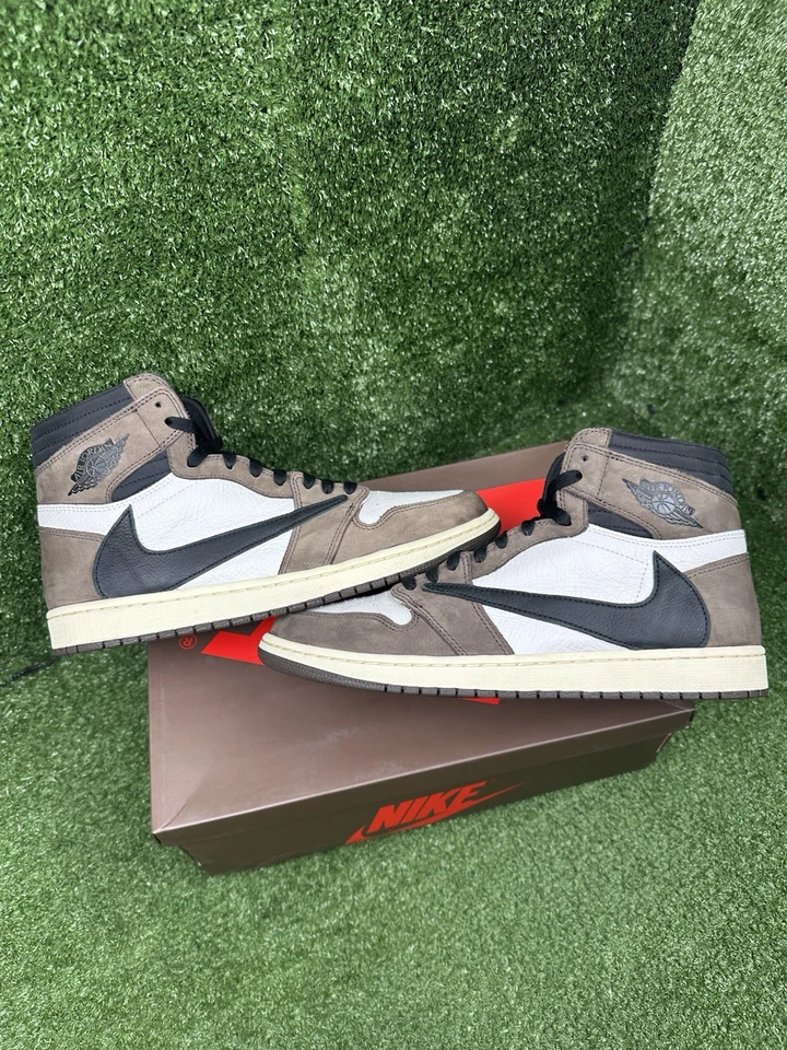 Talla 11.5 - Jordan 1 Retro OG x Travis Scott High Mocha Foto 1 de 4