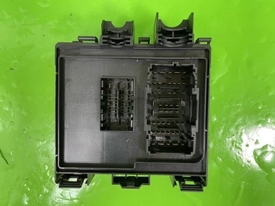 FORD KA+ PLUS MK3 FUSE BOX J7BT14D068HB 2016-2019 CONTROL MODULE POWER BOARD - Image 1 of 4
