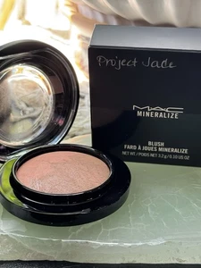 NIB Authentic MAC x Jade Jagger Mineralize Blush in MOON SHIMMER 3.2g/.11oz - Picture 1 of 7