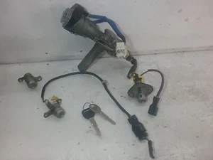 2003-2006 Kia Sorento 3.5L Left Front Right Front Trunk Ignition Switch 2WD(M132 - Picture 1 of 3