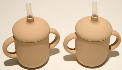 Taza para sorber de pajita con mango de silicona bebé niño 150 ml paquete de 2 *sin embalaje* Foto 1 de 3
