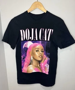 Doja Cat Concert Tee Shirt Medium Kids Black Pink Hair Crew Short Sleeve Shirt - Picture 1 of 3