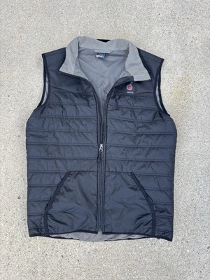 Ripcurl heated vest, insulated lining, charging wires inside pocket with button - Image 1 of 4