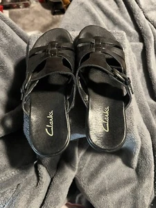Clarks Sandals, Womens 8.5, Low Heel Slip On, Buckle 72951 - Picture 1 of 7