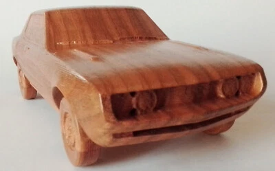 Modellino auto JDM in legno 1:15  - stile anni '70 – altri modelli su richiesta - Immagine 1 di 4