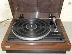 Tocadiscos ONKYO Belt Drive Y-200 Madera Vintage Retro BASURA F/S JP Hecho en Japón - Imagen 1 de 10