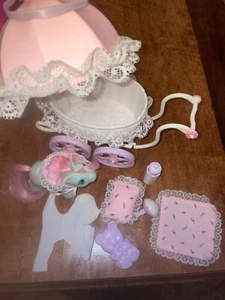 Vintage 1985 G1 My Little Pony Baby Buggy Kutsche Spielset mit Zubehör - Bild 1 von 11
