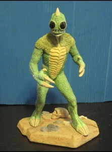 Sleestak Land Of The Lost Original Sculpt Wayne Hansen 1/8 Scale 9” Tall Rare - Picture 1 of 9