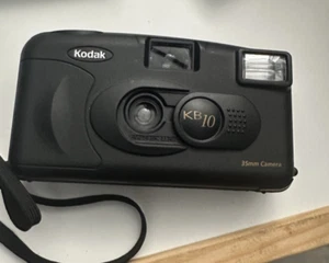Kodak KB 10 35mm Point & Shoot Film Camera - Picture 1 of 2