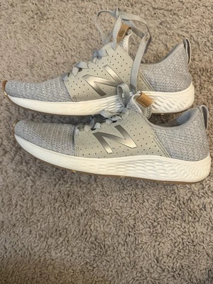 New Balance Fresh Foam Cruz Feminino tamanho 8  - Imagem 1 de 4