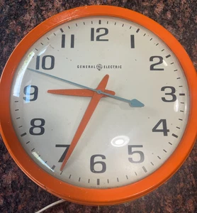 Reloj de Pared General Electric NARANJA RARO De Colección BONITO ESTADO VINTAGE FUNCIONA BIEN - Imagen 1 de 3