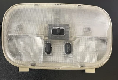 Conjunto de luz de cúpula central superior bronceada Ford Escape Mazda Tribute 2001-2012 Foto 1 de 3