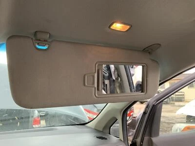 Parasol derecho usado se adapta a: Kia Sedona 2017 sin techo corredizo grado A derecho Foto 1 de 4