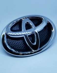 Toyota RAV4 Front Grille Bumper Emblems Logo 2013-2015 - Picture 1 of 10