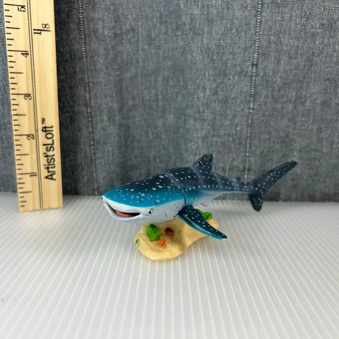 Disney Finding Nemo Dory Destiny Whale Shark Plastic Figure Figurine Cake Topper Cover