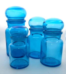 Vtg Lot Apothecary Blue Glass Jar Set of Four from Belgium 4" - 7" Tall - Bild 1 von 12