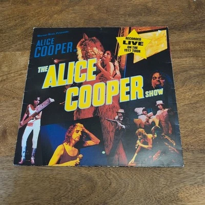 Alice Cooper ‎– The Alice Cooper Show 1977 rock LP album vinyl record Live album - Image 1 of 4