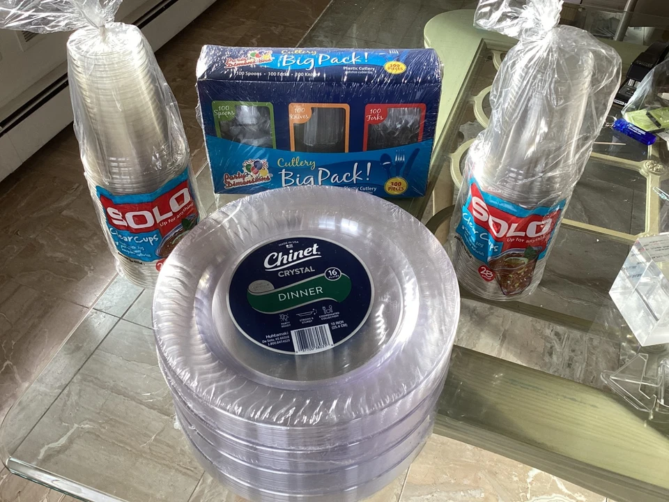 Chinet SOLO 420 Piezas Platos de Plástico Transparente Tazas Utencil Acción de Gracias Fiesta de Navidad Foto 1 de 4