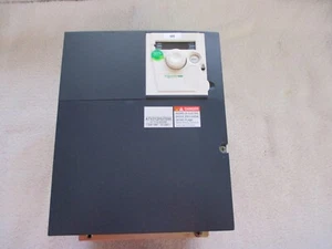 Schneider Electric Altivar 312 10HP AC Drive ATV312HU75S6 - Picture 1 of 5