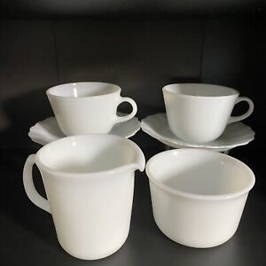 PYREX/CORNING tea/coffee set - Milk Glass 2 "C" Cups 2 Saucers 1 Creamer 1 Sugar