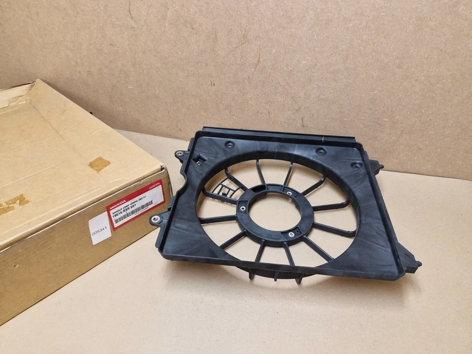Honda Civic Mk8 2005-2015 Diffuser Fan Shroud 19015-RSR-E01 Genuine NEW OEM - Image 1 of 4