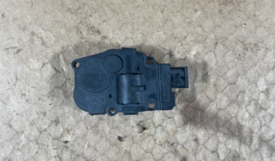 Actuador de motor de calefacción Mercedes Benz ML350 2006-2011 929888GD OEM. Foto 1 de 4