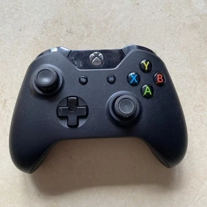 Manette Xbox One Officielle - Microsoft Controller - Ne Fonctionne Pas A Réparer - Photo 1/5